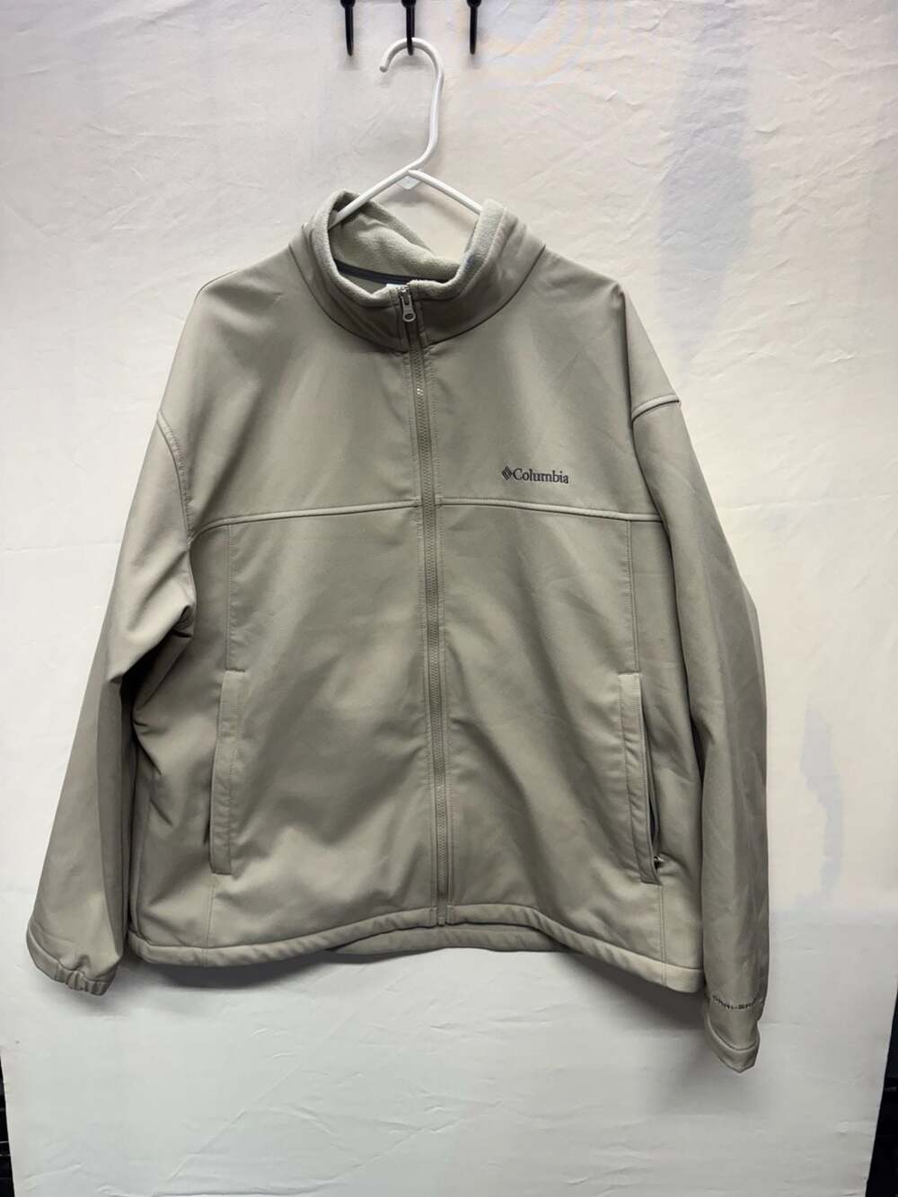 Columbia Mt. Village Softshell Jacket Size XXL Beige Full-Zip